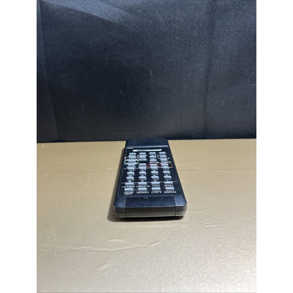 Montgomery Ward Signature 2000 VCR Remote Control G0691GE - Picture 7 of 7